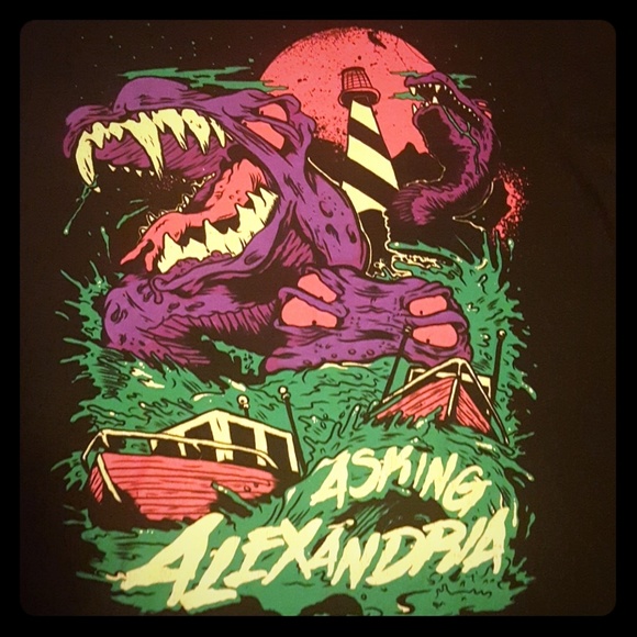 ? Other - T-shirt bundle up 3 for a deal!